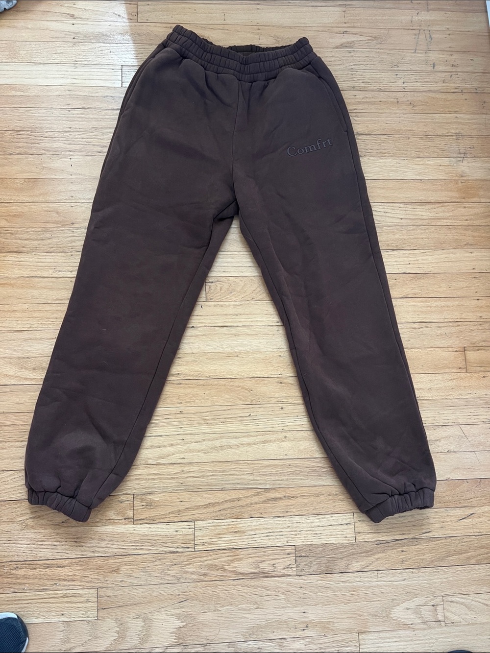 Comfrt Women's Brown Fleece Joggers - Cozy Track Pants